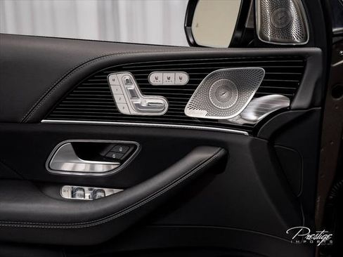 Used 2024 Mercedes-Benz Maybach GLS 600 4MATIC image 22