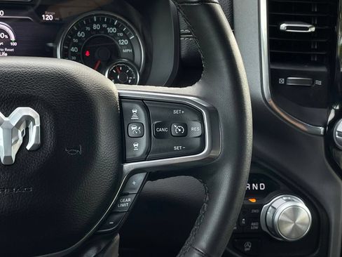Used 2025 RAM 1500 Laramie AWD/4WD image 15