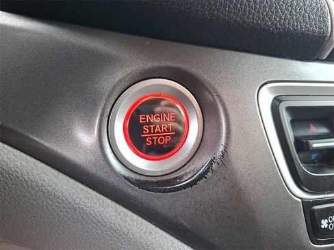 Used 2021 Honda Pilot EX image 25