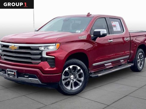 Used 2024 Chevrolet Silverado 1500 High Country w/ Z71 Off-Road Package AWD/4WD image 1