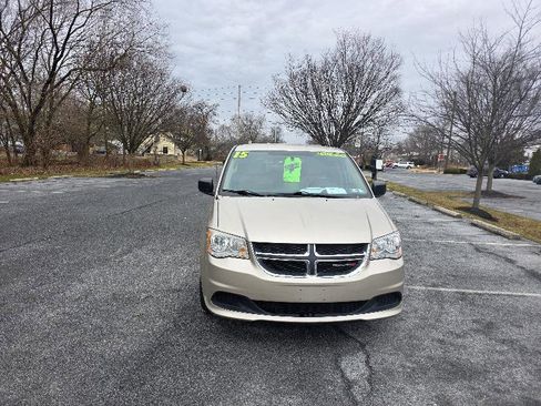 Used 2015 Dodge Grand Caravan SE w/ Quick Order Package 29E SE image 9