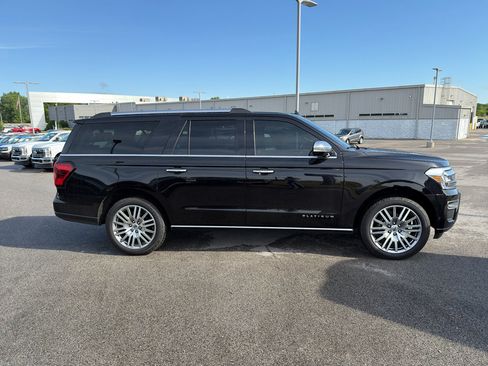 Certified 2024 Ford Expedition Max Platinum AWD/4WD image 4