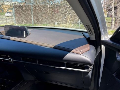 Used 2025 MAZDA CX-30 AWD 2.5 S w/ Premium Package image 16