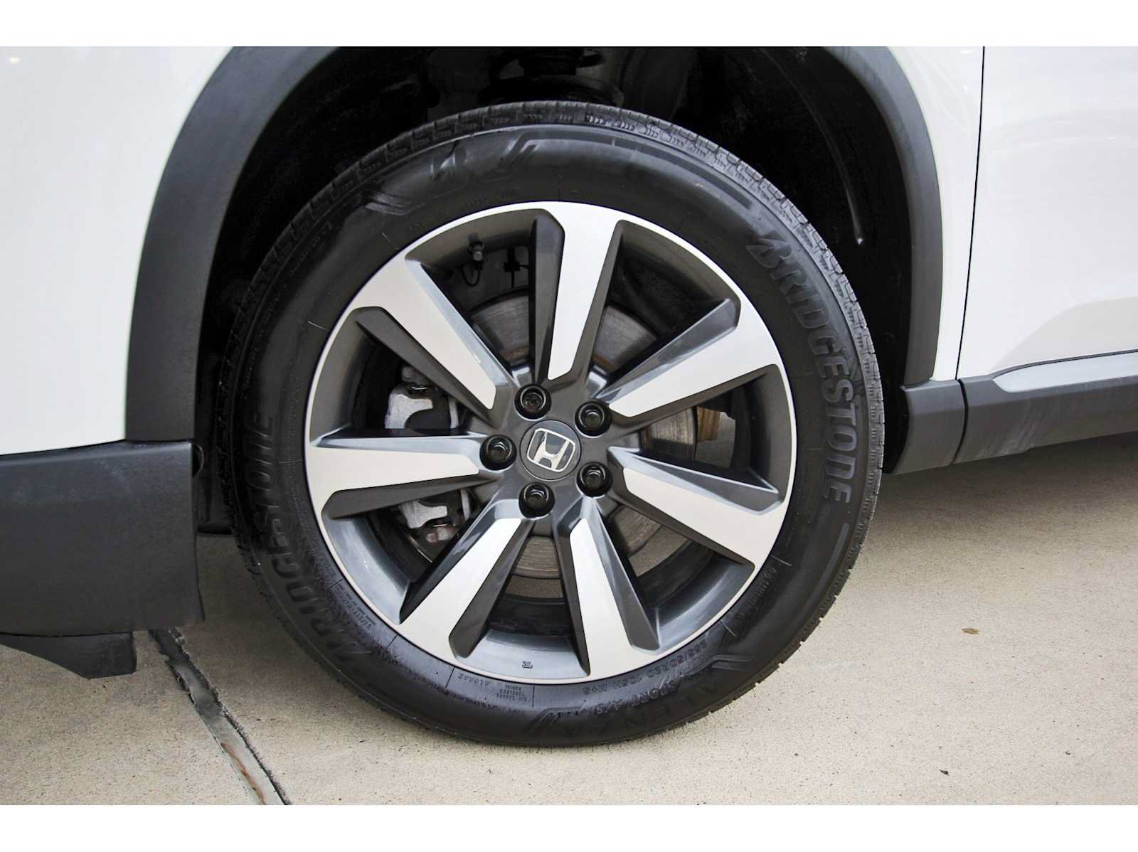 Used 2025 Honda Pilot Touring image 32