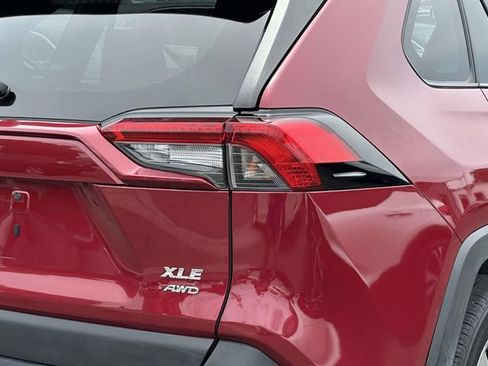 Used 2021 Toyota RAV4 XLE Premium AWD/4WD image 12