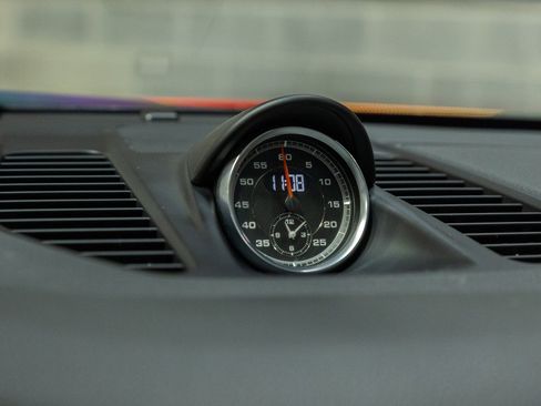 Used 2018 Porsche 911 Carrera RWD image 42
