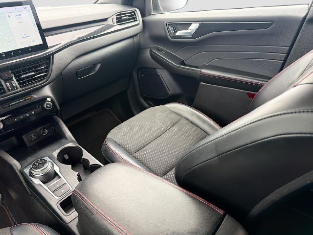 Used 2023 Ford Escape ST-Line w/ Tech Pack #1 FWD image 23