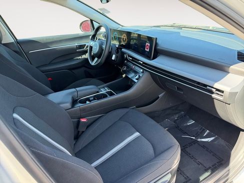 Used 2025 Hyundai Sonata SEL FWD image 27