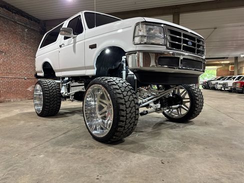 Used 1994 Ford Bronco XLT image 30