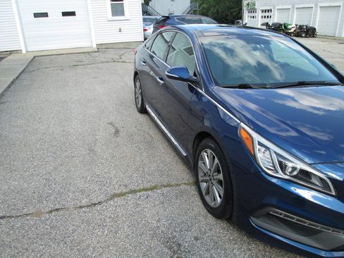 Used 2016 Hyundai Sonata Limited w/ Option Group 04 FWD image 5