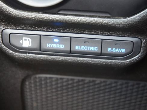 Used 2023 Jeep Wrangler Unlimited image 22
