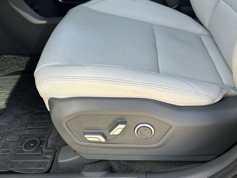 Used 2024 Hyundai Santa Fe Limited image 28