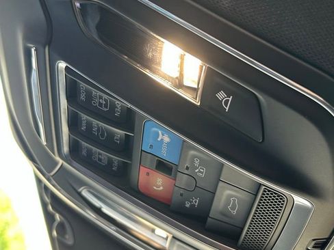 Used 2025 Jeep Wagoneer S Limited AWD/4WD image 33