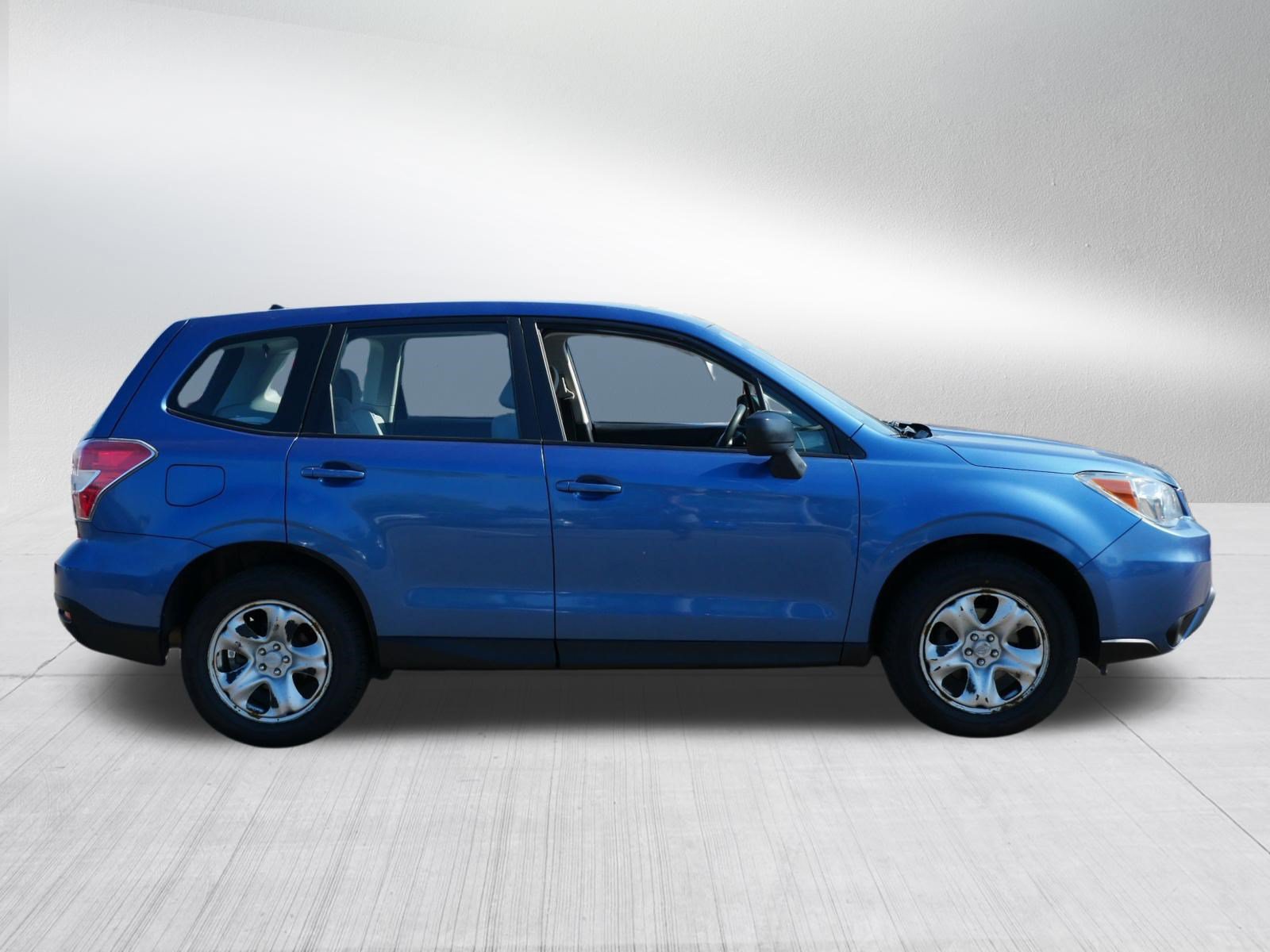 Used 2015 Subaru Forester 2.5i AWD/4WD image 8