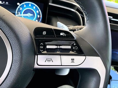 Used 2022 Hyundai Tucson Limited FWD image 11