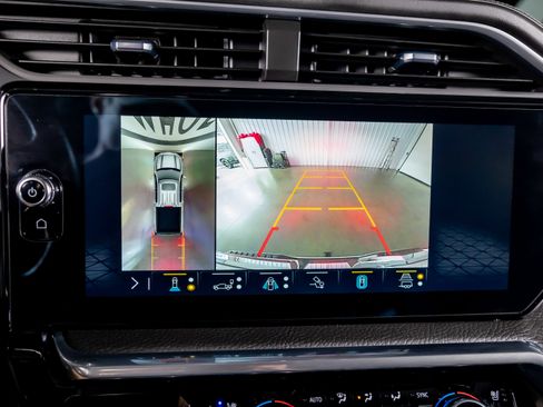 Used 2023 GMC Sierra 1500 Denali w/ Denali Reserve Package image 11