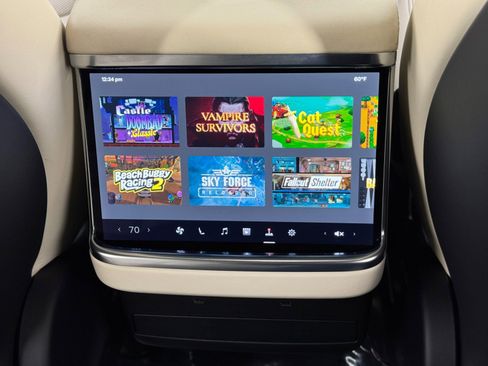 Used 2023 Tesla Model X image 35