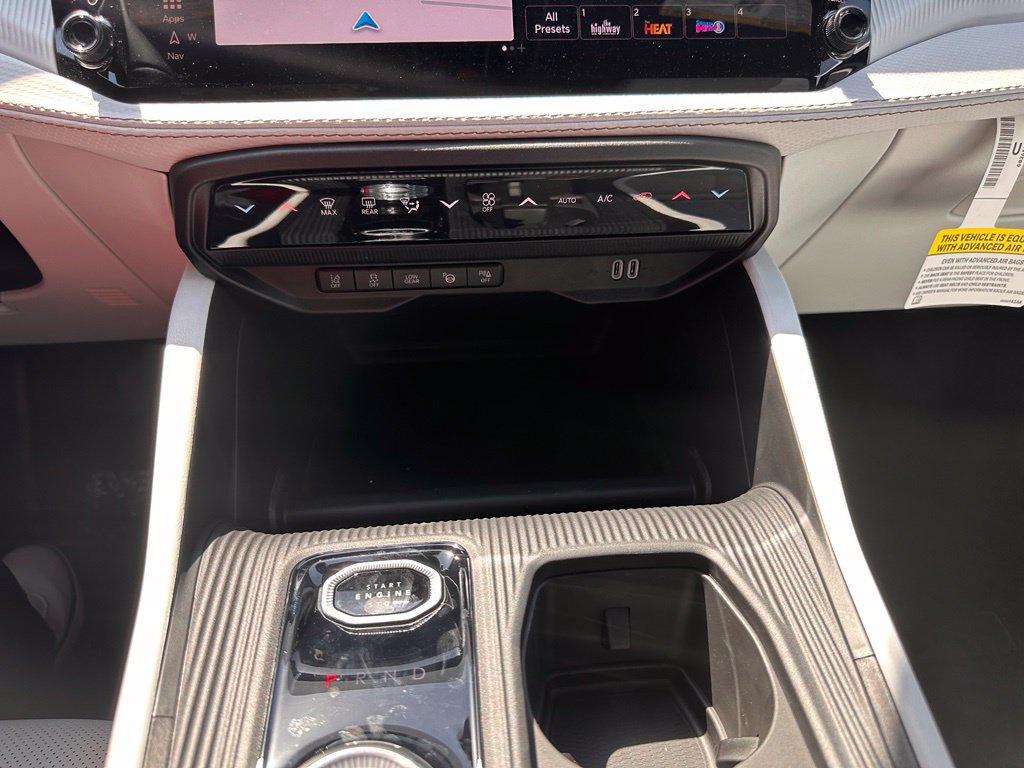 New 2026 Jeep Cherokee Overland w/ Advanced Pro Tech Group AWD/4WD image 43