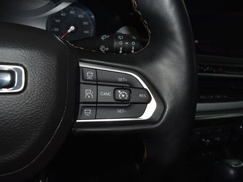 Used 2022 Jeep Compass Limited image 18