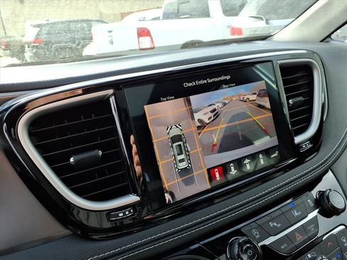 New 2026 Chrysler Pacifica Select FWD image 25