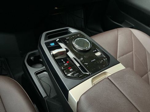 Used 2024 BMW iX xDrive50 image 20
