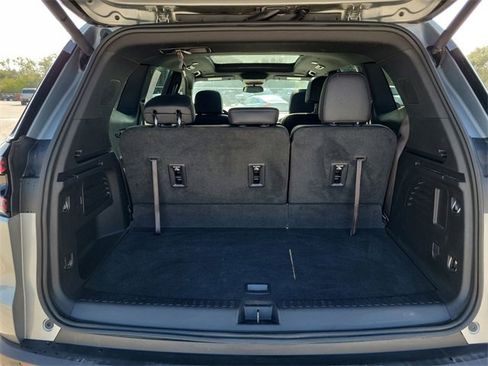 Used 2024 GMC Acadia Elevation w/ Trailering Package image 21