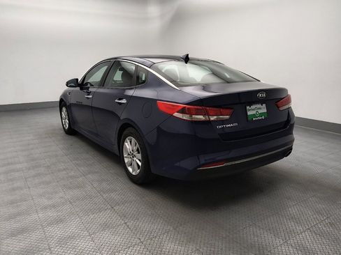 Used 2017 Kia Optima LX w/ Convenience Package FWD image 5