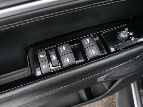 Used 2022 Jeep Wagoneer Series III w/ Rear Seat Video Group 1 image 22