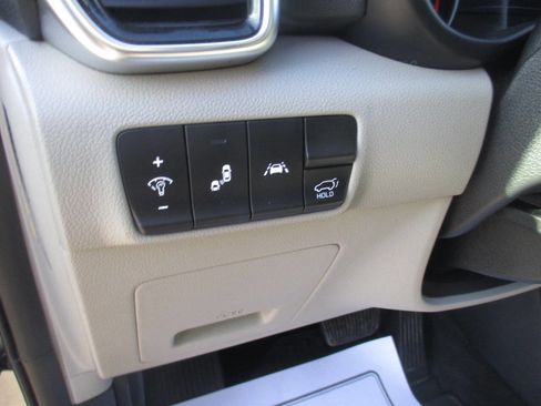 Used 2020 Kia Sportage EX w/ EX Technology Package image 16