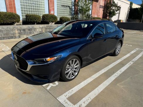 Used 2021 MAZDA MAZDA3 s image 1