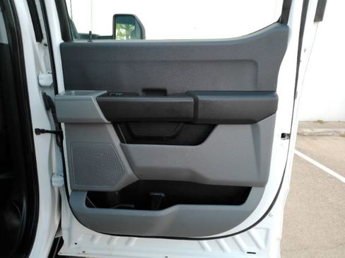 Used 2024 Ford F250 XL w/ XL Chrome Package image 25