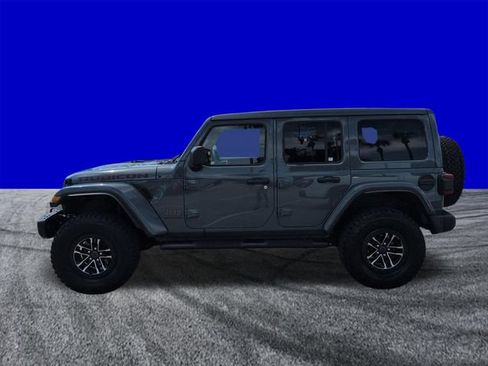 Used 2025 Jeep Wrangler Unlimited Rubicon AWD/4WD image 7