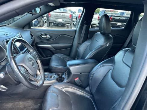 Used 2021 Jeep Cherokee Latitude Lux 80th Anniv w/ Quick Order Package 2YU 80th FWD image 4