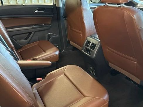 Used 2021 Volkswagen Atlas SE FWD image 6