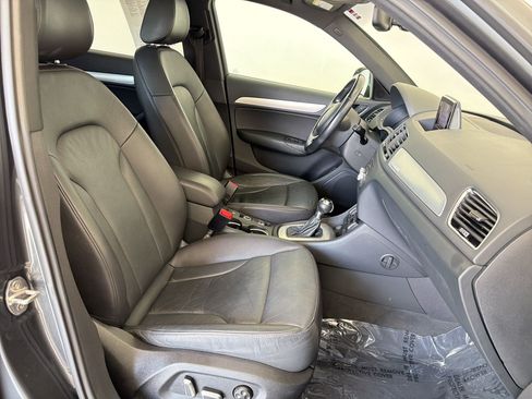 Used 2018 Audi Q3 2.0T Premium w/ Convenience Package AWD/4WD image 30