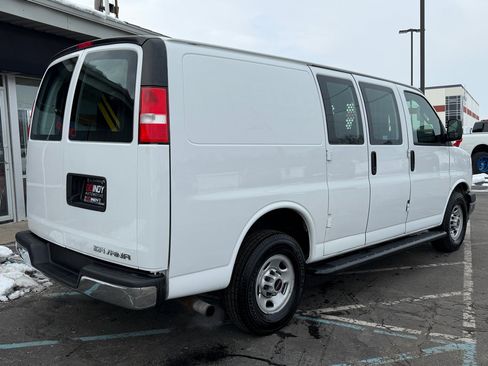 Used 2020 GMC Savana 2500 w/ Driver Convenience Package image 8