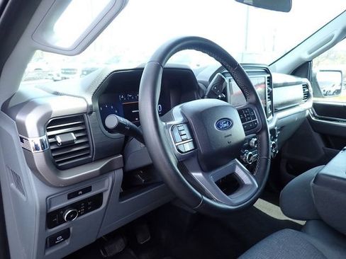 Used 2025 Ford F150 XLT w/ Equipment Group 301A Standard AWD/4WD image 17