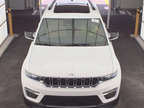 Used 2023 Jeep Grand Cherokee 4WD 4xe image 3