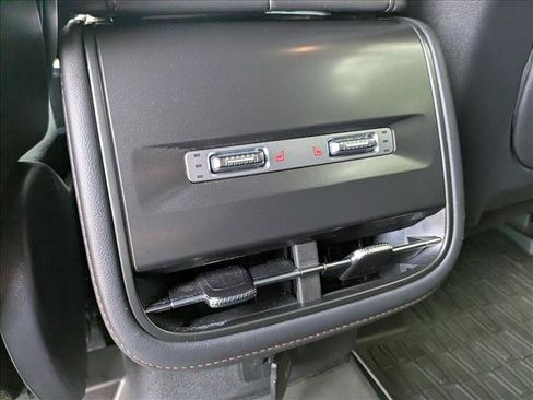 Used 2024 Lincoln Nautilus Reserve w/ Equipment Group 202A AWD/4WD image 24
