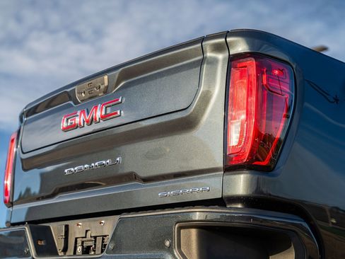 Used 2022 GMC Sierra 2500 Denali image 15