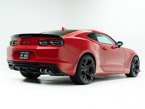Used 2019 Chevrolet Camaro SS image 11