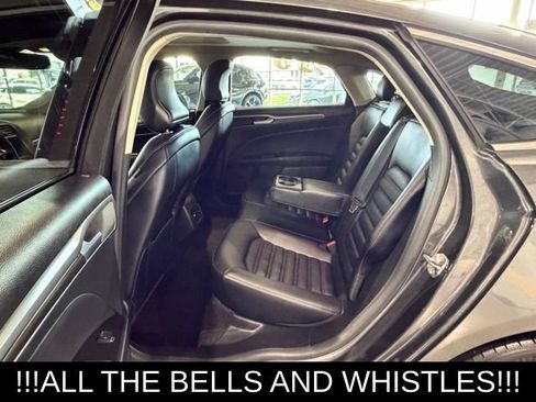 Used 2019 Ford Fusion SEL image 16