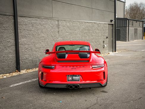 Used 2018 Porsche 911 GT3 image 5