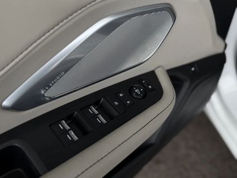 Used 2025 Acura RDX SH-AWD w/ Technology Package image 25