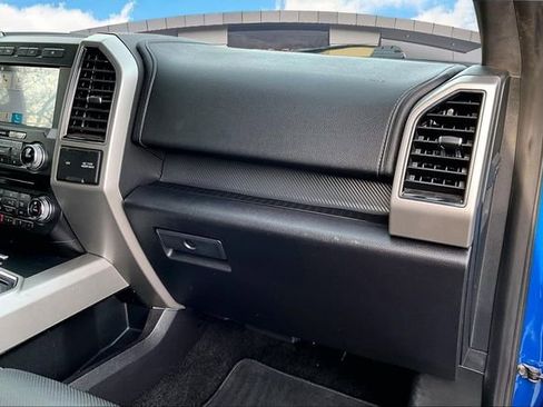 Used 2018 Ford F150 Lariat w/ Equipment Group 502A Luxury image 18