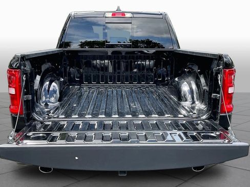 Used 2025 RAM 1500 Laramie AWD/4WD image 34