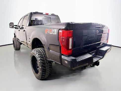 Used 2022 Ford F250 Lariat w/ Lariat Ultimate Package AWD/4WD image 5