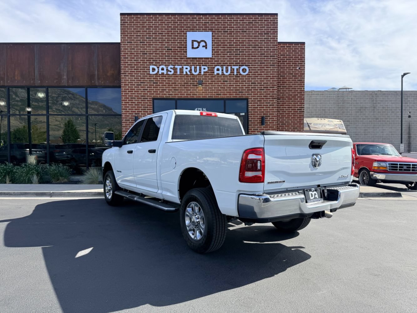 Used 2024 RAM 2500 Big Horn w/ Protection Group AWD/4WD image 6