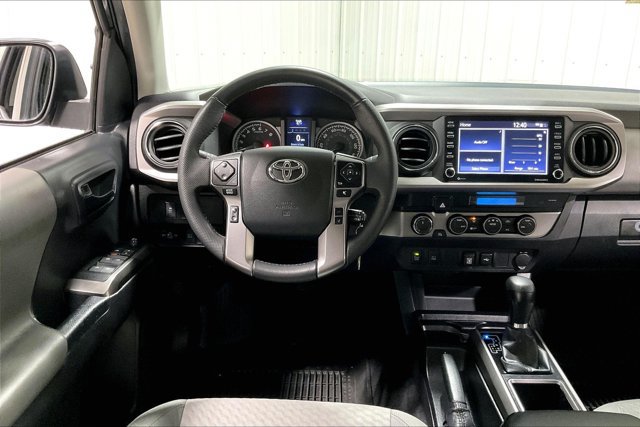 Certified 2022 Toyota Tacoma SR5 w/ Technology Package AWD/4WD image 6