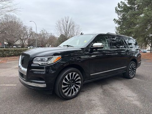 Used 2022 Lincoln Navigator L Black Label image 2